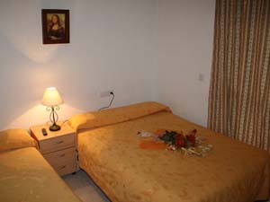 Triple with private facilities